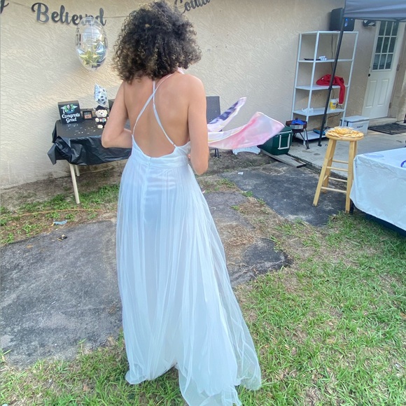 White prom/ event dress with slits, size small & worn 2 times - Picture 4 of 12